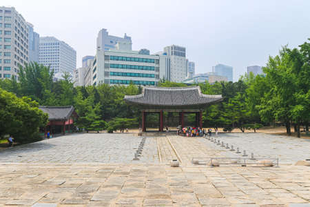 Seoul, South Korea - July 25, 2020: Inside the Gyeongbokgung Palace. Most important royal palace of Joseon Dynasty, cultural heritage of South Korea. In the heart of Seoul with pavilions and templesのeditorial素材