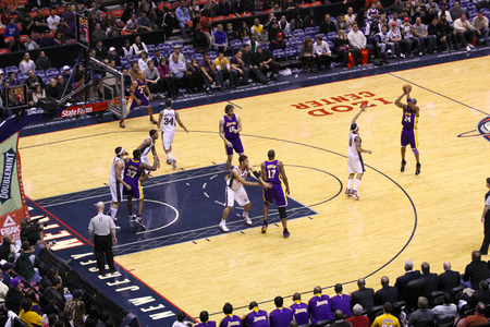 Kobe Bryant and the LA Lakers playing against the old New Jersey Nets at Izod Center in New Jersey on Dec 19th, 2009.のeditorial素材