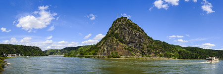 Lorelei rock above the Rhine River, Rhineland-Palatinate, Germanyのeditorial素材