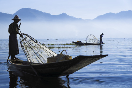 Fisherman on the Inle Lake, Shan State, Myanmarのeditorial素材