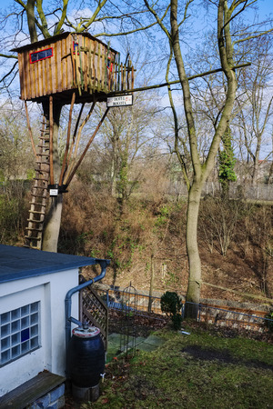 Tree house in garden plot, Berlin, Germanyのeditorial素材