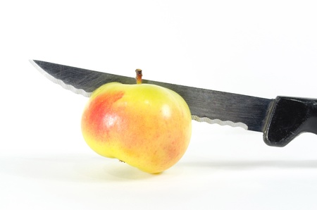 cut the apple
