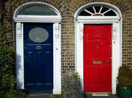 Blue and red doors in Dublin buildingの写真素材