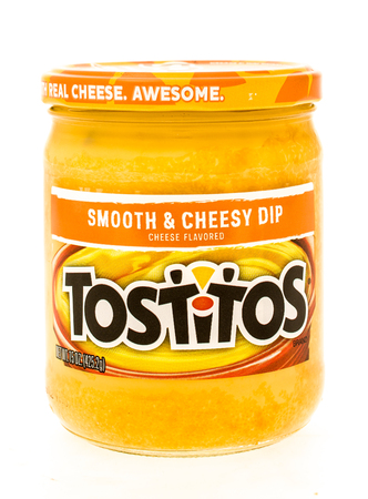 Winneconne, WI - 9 Sept 2015: Jar of Totitos smooth & cheesy dipのeditorial素材