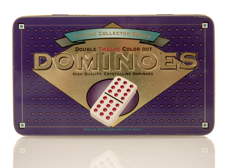 Winneconne, WI - 31 May 2016:  Container of Dominoes on an isolated backgroundのeditorial素材