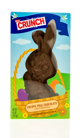 Winneconne, WI - 26 March 2017:  Package of Crunch chocolate bunny made by Nestle on an isolated background.のeditorial素材