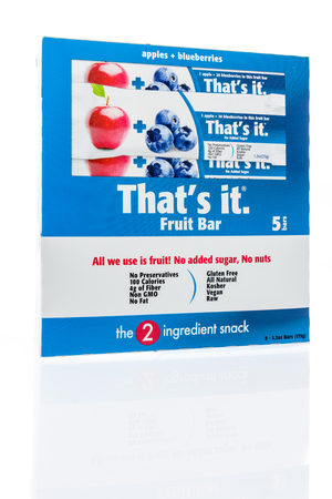 Winneconne, WI - 10 December 2018: A package of That's it fruit nutrition bar on an isolated background.のeditorial素材