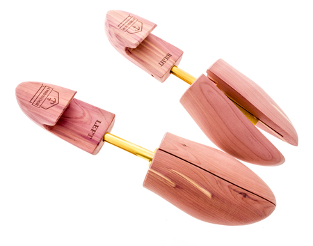 Winneconne, WI - 16 December 2018:  A Shoe tree made from cedar from the Houndsbay company on an isolated background.のeditorial素材