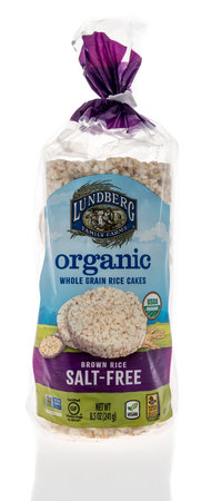 Winneconne, WI -11 December 2020: A package of Lindberg organic whole grain rice cakes on an isolated background.のeditorial素材