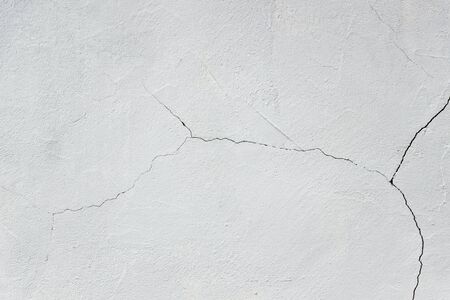 Plaster with crack