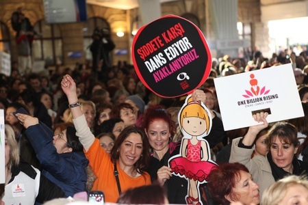 Istanbul, Turkey-February 14, 2013   Unidentified women participated toのeditorial素材