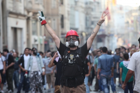 ISTANBUL,TURKEY-JULY 8: Police forces attacked Taksim Gezi Park protesters with tear gas and water cannons as protests continue for a fourth day on July 8, 2013 in Istanbul,Turkey.のeditorial素材