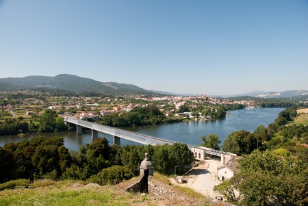 Tui (Vigo - Spain) International bridge over minho river. It joints Tui (Spain) and Valenca do Minho (Portugal)の写真素材