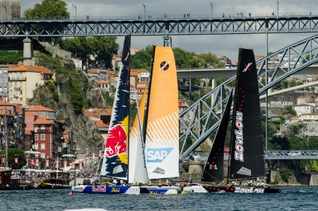 PORTO, PORTUGAL - JULY 07: Participants compete in the Extreme Sailing Series boat race on july 07, 2012 in Porto, Portugal.のeditorial素材