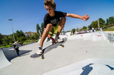 TORRES VEDRAS, PORTUGAL - SEPTEMBER 15  Francisco Martins at 2nd Stage on DC Skate Challenge by Fuel TV on september 15, 2013 in Torres Vedras, Portugal のeditorial素材