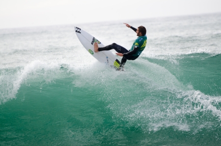 PENICHE, PORTUGAL - OCTOBER 17 : Frederico de Morais (POR) during the Rip Curl Pro Portugal, October 17, 2013 in Peniche, Portugalのeditorial素材