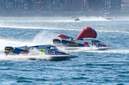 PORTO, PORTUGAL - AUGUST 1, 2015: Yousef Al Rubayan (KWT) during the U.I.M. F1H2O World Championship in Porto, Portugal.のeditorial素材
