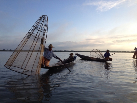 Fishermen in Myanmarの素材