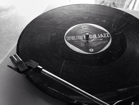 Antique record playerの素材