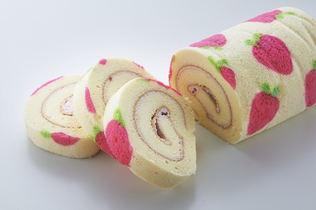 Strawberry Swiss Roll cakeの写真素材