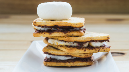 Closeup homemade smoresの写真素材