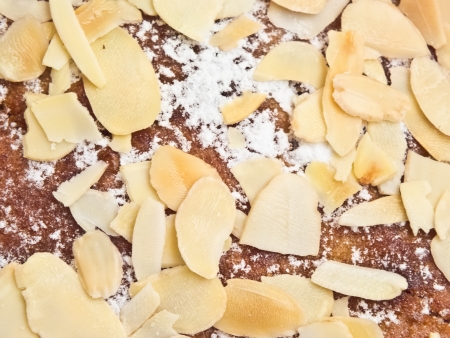 Banana cake with almonds