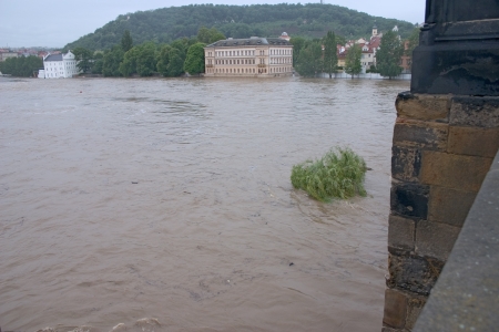 PRAGUE, CZECH REPUBLIC - JUNE 2: Swollen Vltava, view from Charles bridge, on June 2, 2013 in Prague, Czech Republicのeditorial素材