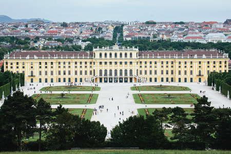 Overview of Schonbrunn Palace, Viennaのeditorial素材