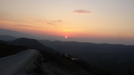 Roshnik Berat Albania Sunset Red Sun Qafa e Pazianit Duhanas Vojnikの写真素材