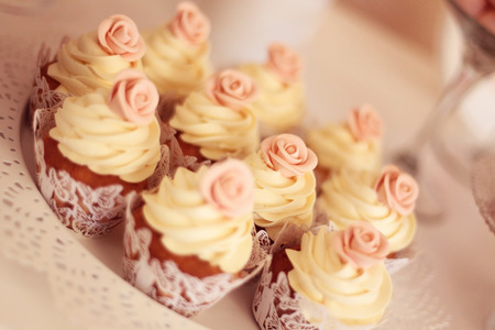 Cupcakes with flower on topの写真素材