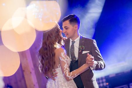 Beautiful wedding coupe in their first danceの写真素材