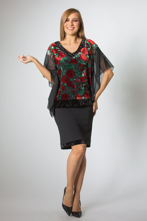 Beautiful woman posing in business suitの写真素材