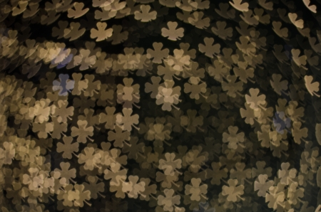 many glowing yellow lights 
cloverleafの写真素材