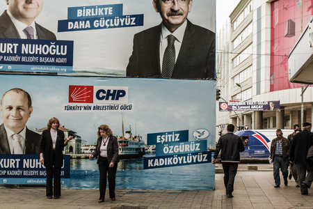 ISTANBUL, TURKEY - MARCH 27 2014 : Local authority election banners all over Istanbulのeditorial素材