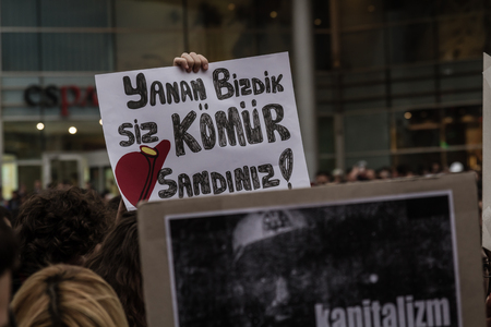 ESKISEHIR, TURKEY - MAY 14, 2014: Protests over Soma coal mine disaster at 13 May, 2014のeditorial素材