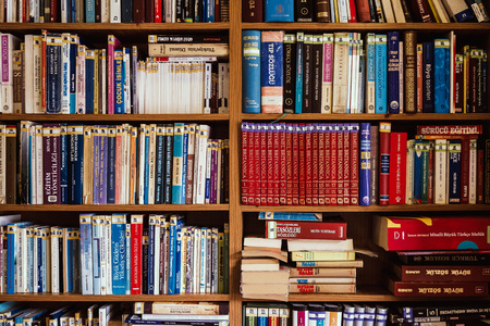 ESKISEHIR, TURKEY, SEP 14, 2018: Several Turkish books in libraryのeditorial素材