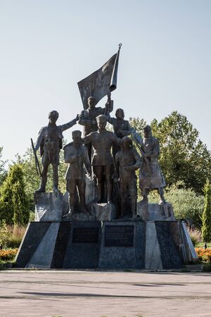 SAMSUN, TURKEY - AUGUST 11, 2013: Sculpture of independence history of Turkeyのeditorial素材