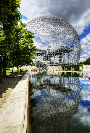 A vertical view of the Biosphere in Montrealのeditorial素材