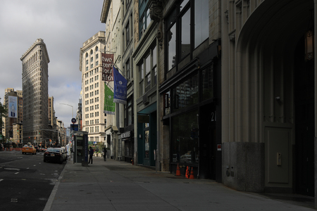 The Flatiron Building in Midtown Manhattanのeditorial素材