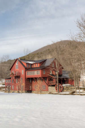 Vertical of Chester Mill in Vermont, United States. It is currently a B&Bのeditorial素材