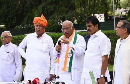 NEW DELHI, INDIA - APRIL 13: Congress President Mallikarjun Kharge and General Secretary of AICC KC Venugopal during the meeting with 52 Social Justice organizations and multiple OBC organizations that extended support to Indian National Developmental Incのeditorial素材