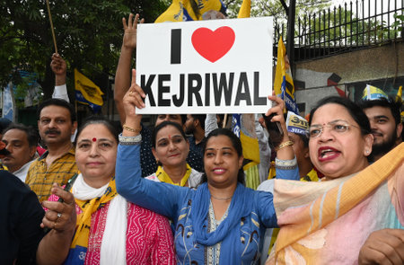 NEW DELHI, INDIA - MAY 10: AAP Party worker and Supporters during the Delhi Chief Minister Arvind Kejriwal leave at Tihar jail, kejriwal got interim bail from Supreme Court till June 1 at Tihar jail gate number 3 on May 10, 2024 in New Delhi, India. The Sのeditorial素材