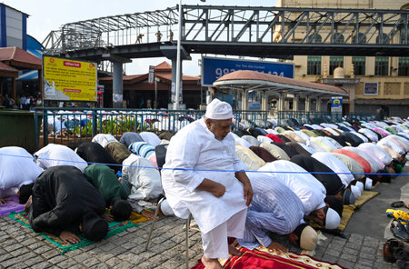 MUMBAI, INDIA - JUNE 17: Hundreds of Muslims gathered to offer Eid Al-Adha prayer outside Bandra station, on June 17, 2024 in Mumbai, India. Eid-ul-Adha, also known as Bakra Eid, Bakrid, Eid al-Adha, Eid Qurban or Qurban Bayarami, is Islamic festivals celのeditorial素材