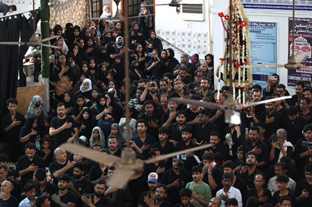 NEW DELHI, INDIA - JULY 17:  Shia Muslims take part in the rituals of Ashura, commemorating the 7th century killing of Prophet Muhammad's grandson Imam Hussain, at Kashmiri Gate on July 17, 2024 in New Delhi, India. (Photo by Salman Ali/Hindustan Times)のeditorial素材