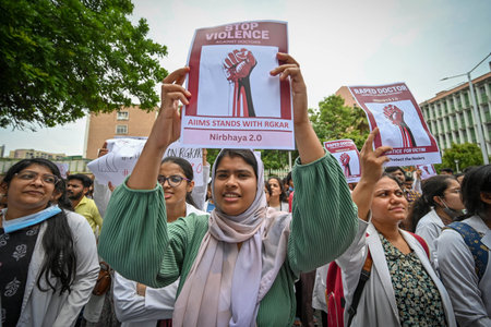 NEW DELHI, INDIA - AUGUST 12: Doctors from AIIMS Delhi stage a protest against the alleged Kolkata Doctor Rape case  on August 12, 2024 in New Delhi, India. Doctors in Delhi, Mumbai, Kolkata and several other cities have announced that all elective servicのeditorial素材