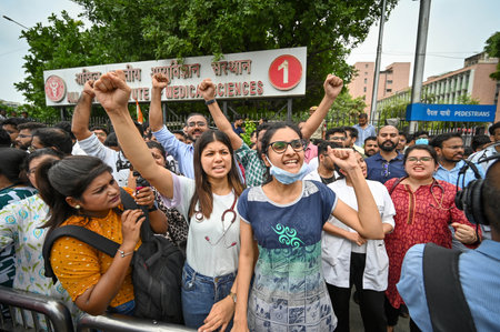 NEW DELHI, INDIA - AUGUST 12: Doctors from AIIMS Delhi stage a protest against the alleged Kolkata Doctor Rape case  on August 12, 2024 in New Delhi, India. Doctors in Delhi, Mumbai, Kolkata and several other cities have announced that all elective servicのeditorial素材