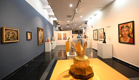 NEW DELHI, INDIA - SEPTEMBER 16: Mementoes received by Prime Minister Narendra Modi puts on display as Ministry of culture Govt of India hosts E Auction of the collection of Prime Minister's gift/Mementoes at National Gallery of Modern Art on September 16のeditorial素材