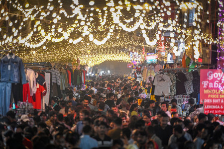 NEW DELHI, INDIA - OCTOBER 27: Massive crowds of Shoppers seen at Sarojini Nagar ahead of Diwali Festival, on October 27, 2024 in New Delhi, India. (Photo by Sanchit Khanna/Hindustan Times )のeditorial素材
