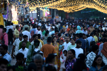 NEW DELHI, INDIA - OCTOBER 28: People in large numbers at Lajpat Nagar Market for shopping ahead of Diwali Festival on October 28, 2024 in New Delhi, India. (Photo by Salman Ali/Hindustan Times)のeditorial素材