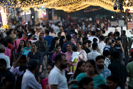 NEW DELHI, INDIA - OCTOBER 28: People in large numbers at Lajpat Nagar Market for shopping ahead of Diwali Festival on October 28, 2024 in New Delhi, India. (Photo by Salman Ali/Hindustan Times)のeditorial素材